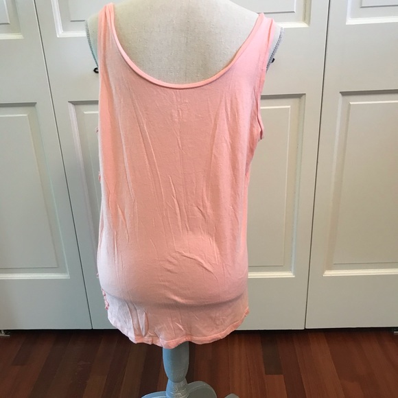 Closeout - Gap Tank Top - Picture 2 of 3